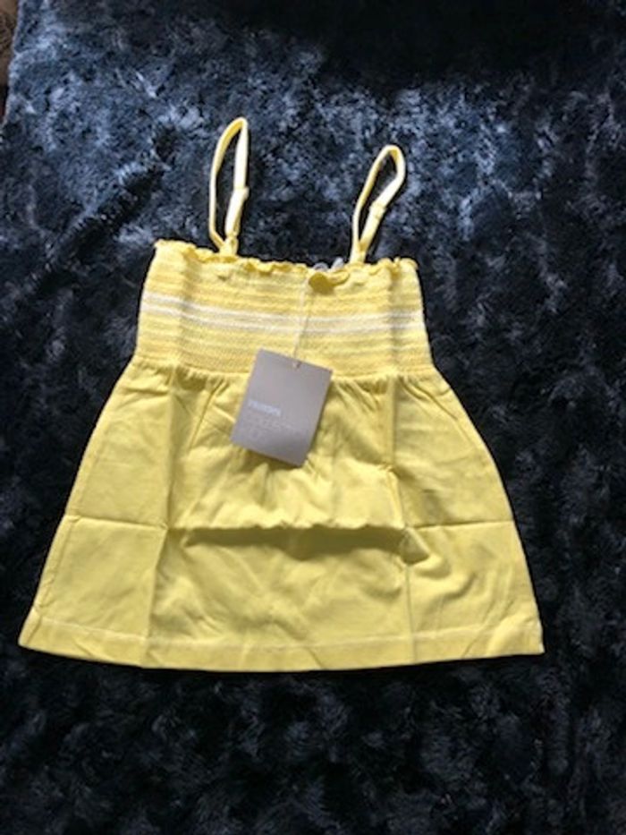 Débardeur fines bretelles T 10 ans