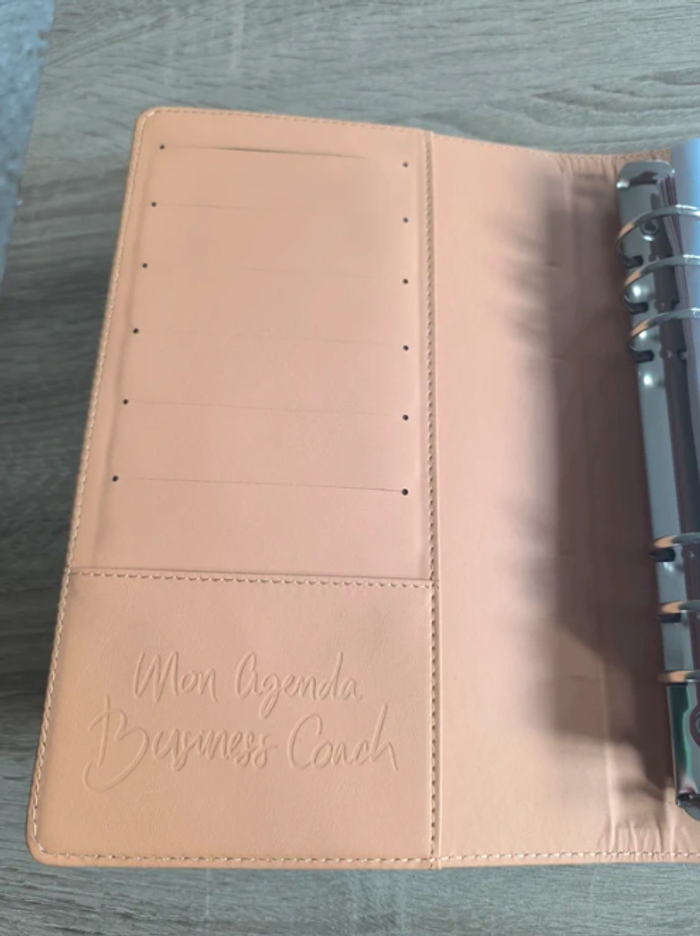 Mon agenda business coach en cuir mauve - photo numéro 2