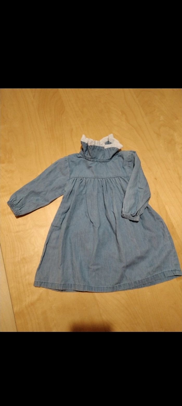 Robe Zeeman 6-9 mois - photo numéro 2