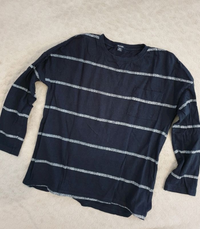 T-shirt manche longue taille 10ans