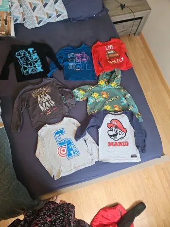 Lot de tee shirt sweats super héros garçon 4/5 ans