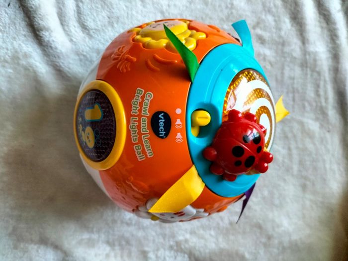 Boule vtech en anglais