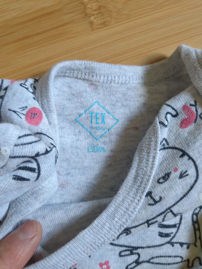 Lot bodies bretelles et manches courtes - photo numéro 2