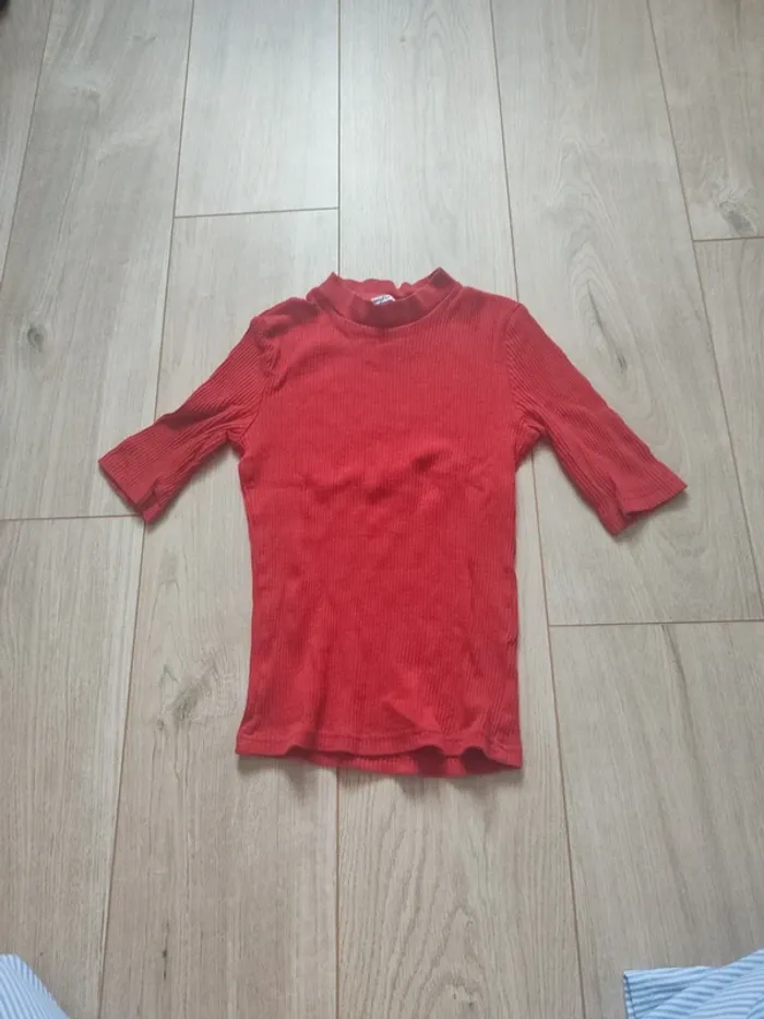 T-shirt rouge mi manche