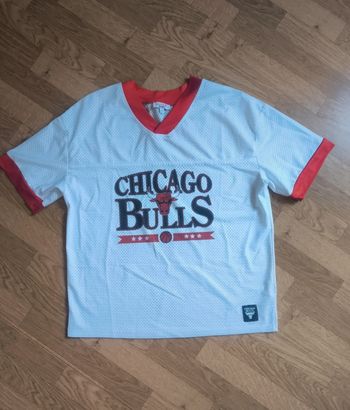 T shirt large
