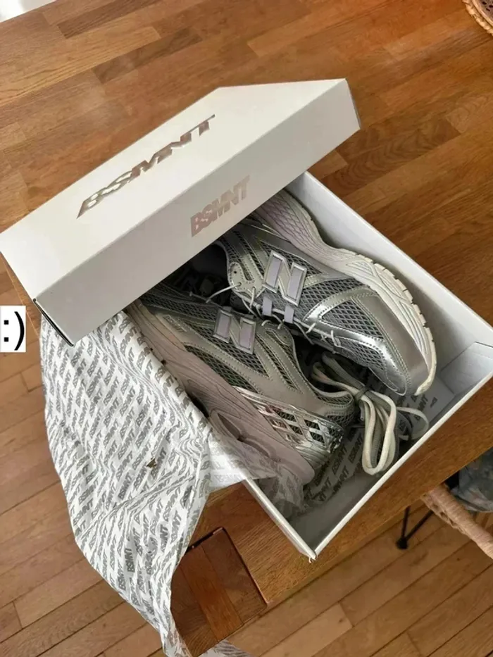 New balance 1906r the basement day chrome taille 43 - photo numéro 9