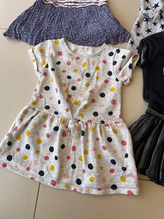 Lot 5 robes fille 3 ans - photo numéro 6