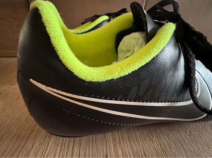 Baskets foot Nike pointure 38 très bon état - photo numéro 10