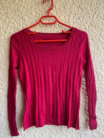 T shirt / pull fin taille 36