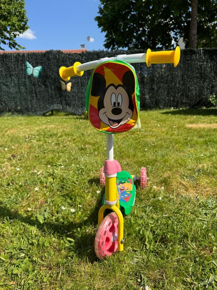 Trottinette 3 roues enfant Mickey Mouse - photo numéro 2