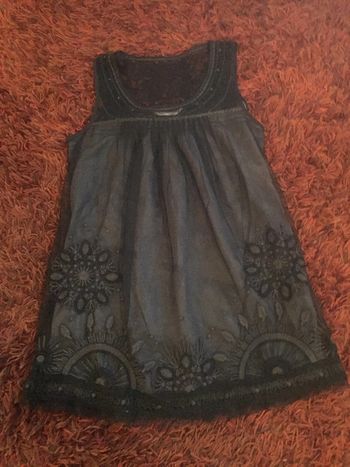 Tunique noir fleurs dentelle