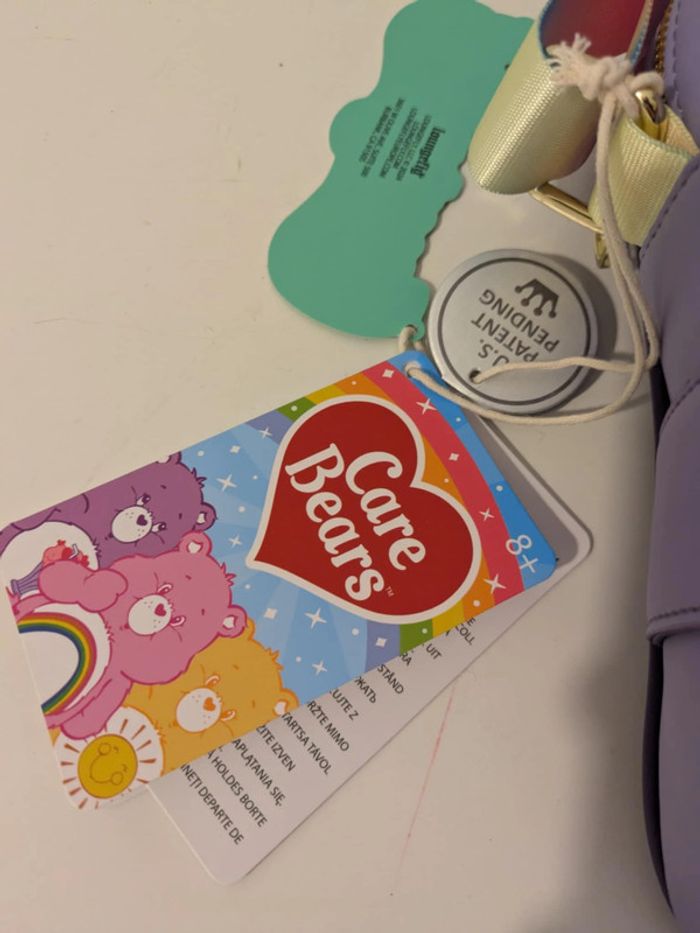 Loungefly sac à bandouliere Les bisounours "cousin cosy heart penguin" - photo numéro 5