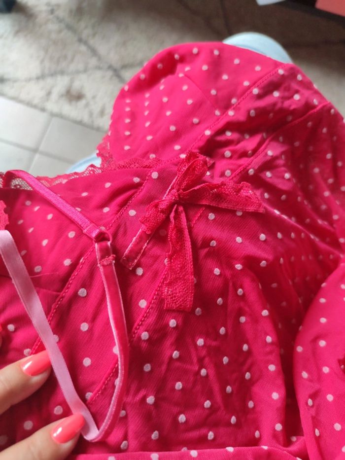 Chemise de nuit rose fushia à pois - photo numéro 3
