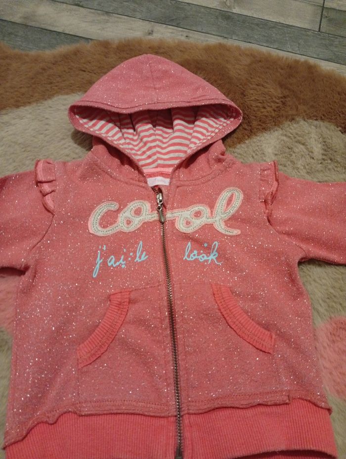 Gilet rose à capuche 6 mois fille - photo numéro 2