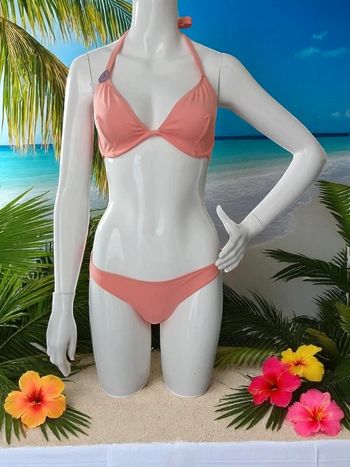 Maillot de bain 2 pièces Etam (me contacter avant achat pour dispo)