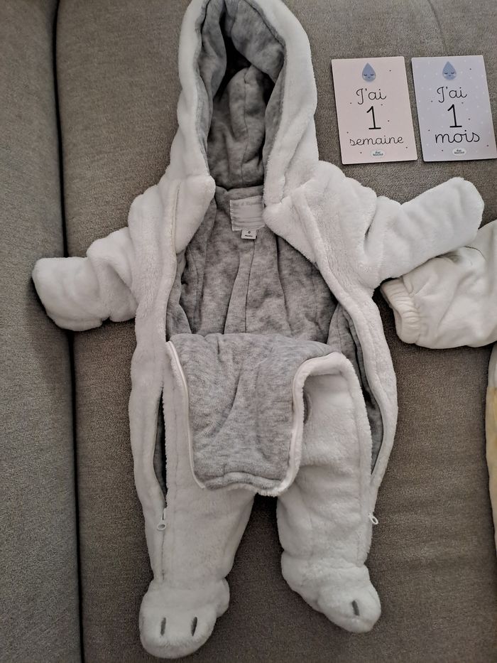 Lot combinaisons bébé hiver 0, 1 et 3 mois + gigoteuse - photo numéro 2