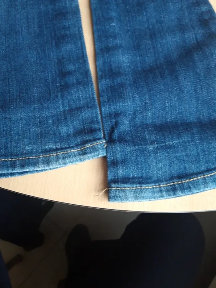 Jeans vynil fraise 4 ans - photo numéro 5