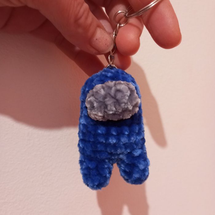 Porte-clés Among Us au crochet - photo numéro 2