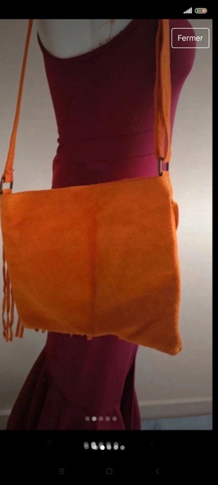 Sac à bandoulière en nubuck couleur orangé avec franges - photo numéro 2