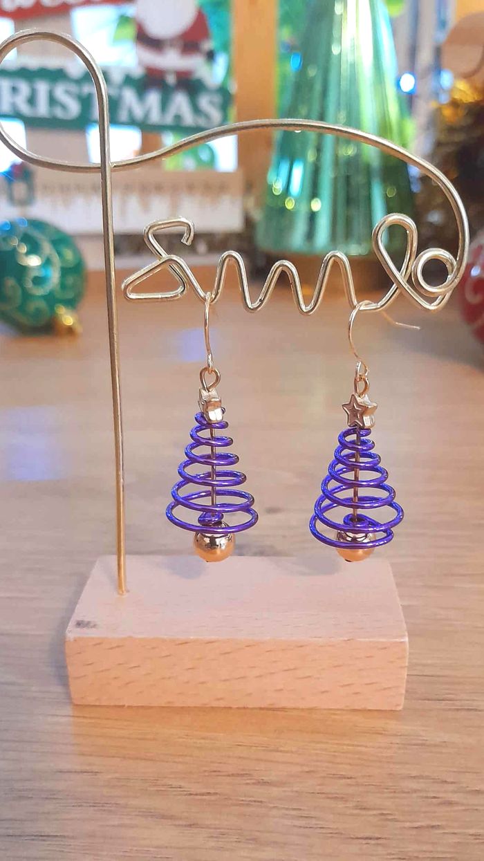 Bijoux Noël | Boucles d’Oreilles Sapin Violet – Neuf