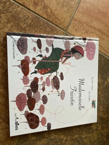 Livre enfant neuf mademoiselle tricotin