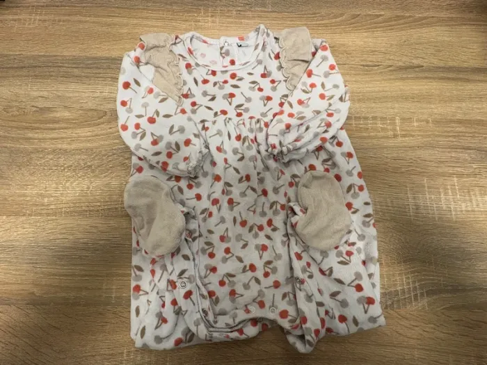 Lot 6 pyjamas 18 mois - photo numéro 11