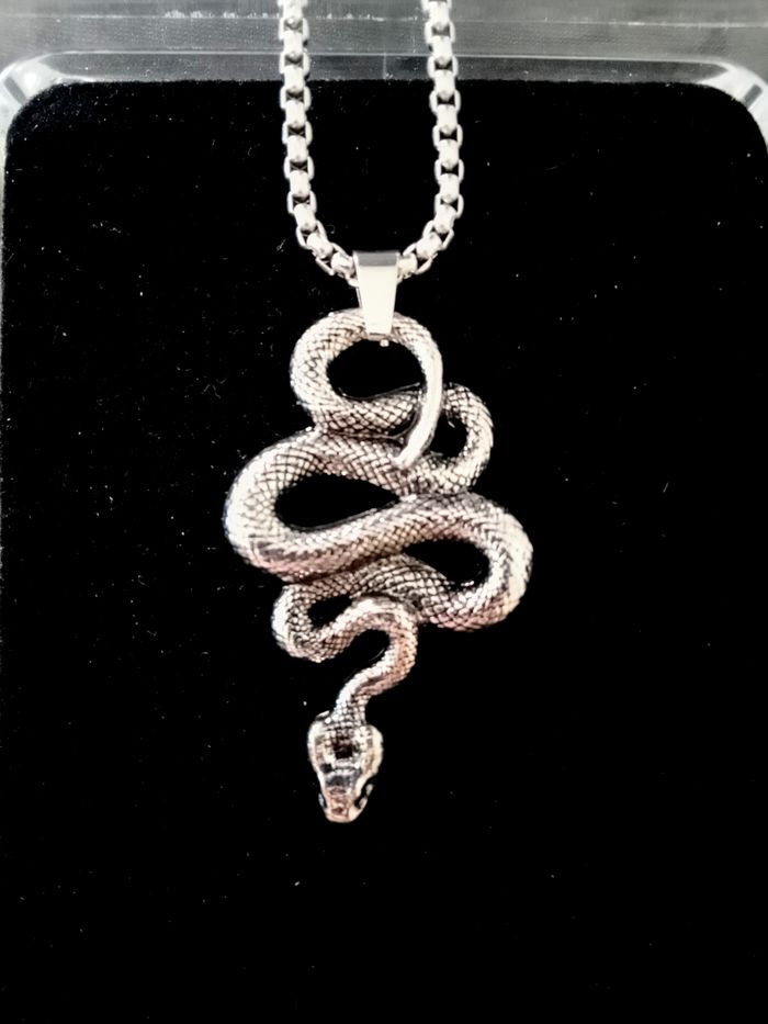 Chaîne + pendentif celtique - photo numéro 3