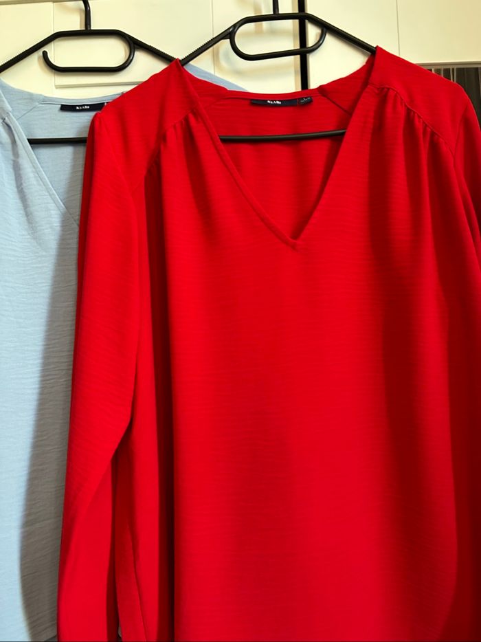Lot de 2 blouses unies Kiabi Tailles 42-44 - photo numéro 2