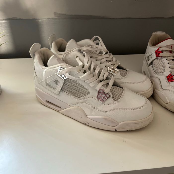 Lot de 3 paires de Jordan 4 métalliques (argent,rouge,vert) - photo numéro 2