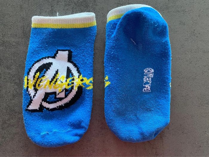 Paire de socquettes Avengers Kiabi taille 27/30 - photo numéro 2