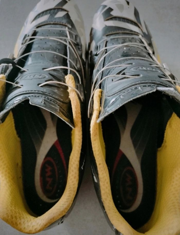 Chaussures de vélo taille 43 44 - photo numéro 5