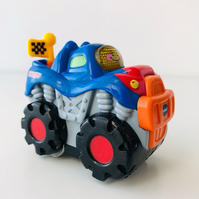 Voiture interactive Tut Tut Bolides Vtech