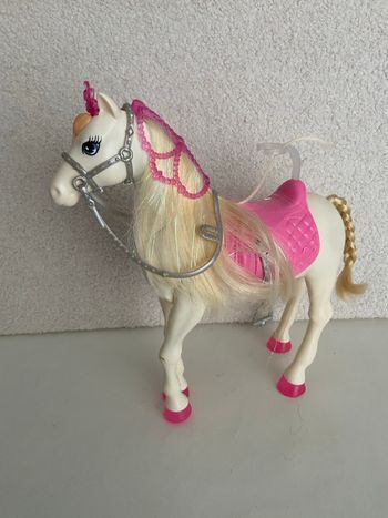 Cheval Barbie Interactif Lumineux et Sonore