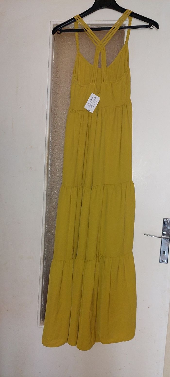 Robe longue neuve - photo numéro 2