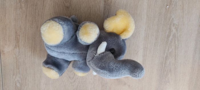 Peluche éléphant