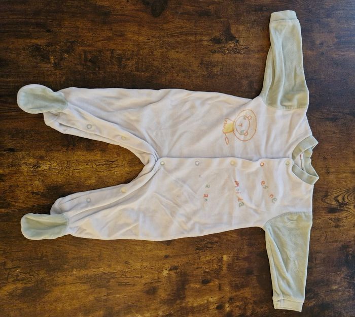 Lot Pyjama bébé 12mois - photo numéro 5