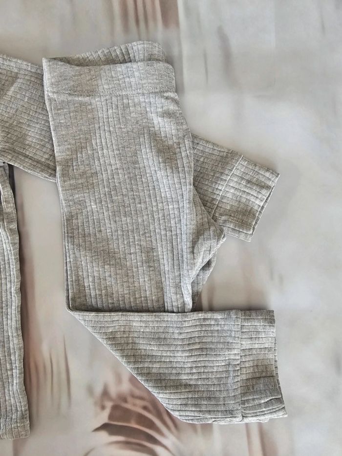 Ensemble/ pyjama 12/18 mois - photo numéro 3