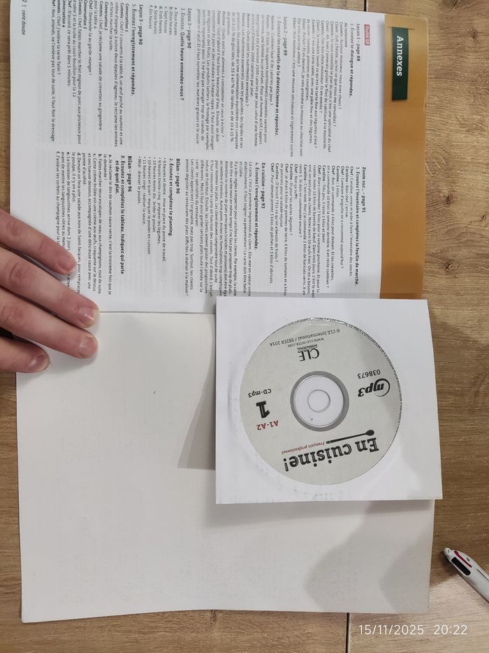 Livre d'apprentissage de langue française - photo numéro 3