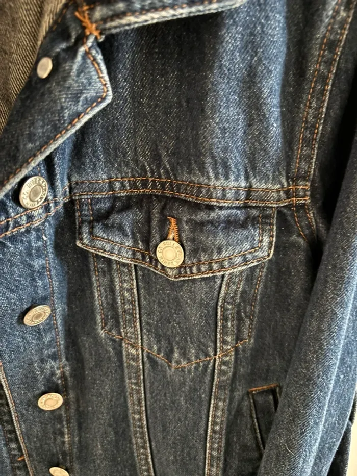 Veste en jean volants Pull&bear t.M comme neuve - photo numéro 2