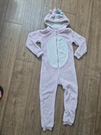Pyjama combinaison pilou pilou licorne 8 ans