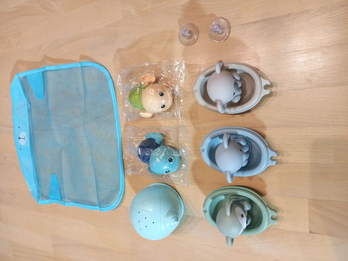 Jouets de bain 🏷 - photo numéro 2
