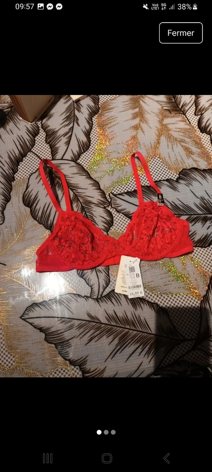 Lot soutiens-gorge - photo numéro 3