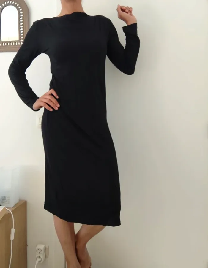 Belle petite robe noire manches longues "Mais il est où le soleil ?" - photo numéro 3