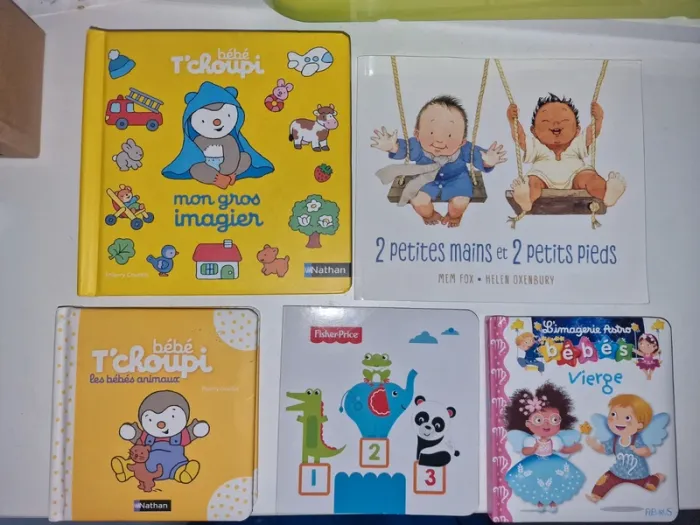 Lot de livres bébé