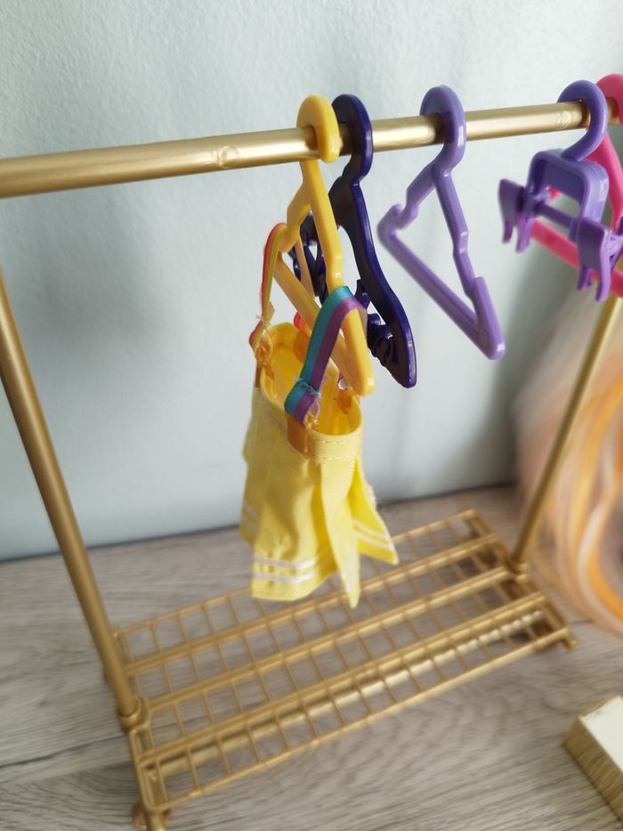 Poupée rainbow high amaya et son dressing - photo numéro 4