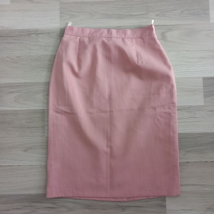 Jupe tailleur rose taille 36