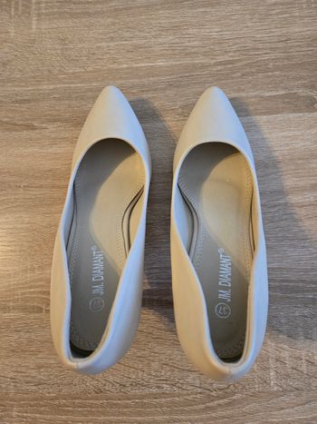 Chaussures a talon beige