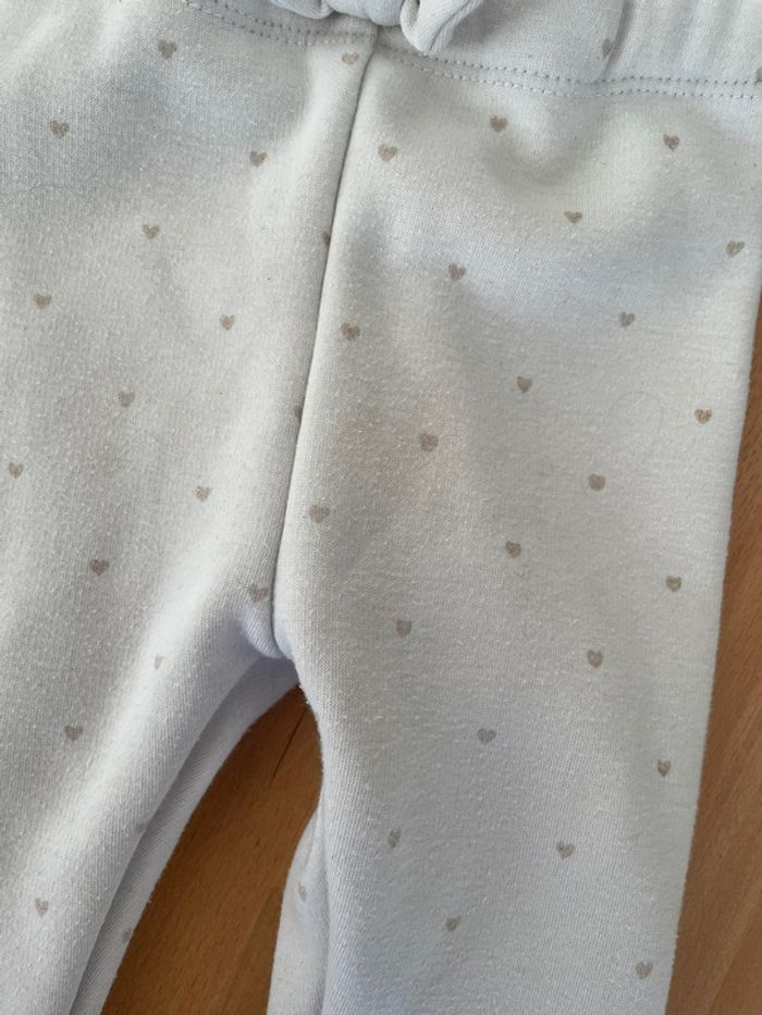 Pantalon blanc cœur doré 9 mois - photo numéro 2