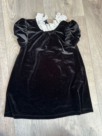 Robe noire en velours Kiabi