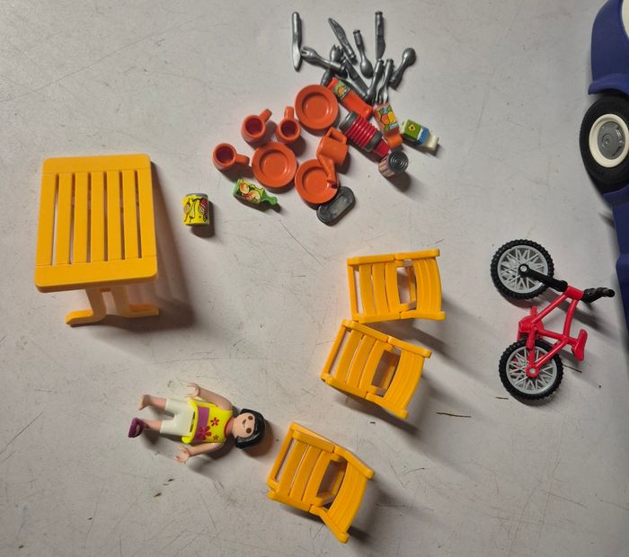 Playmobil 4859 grand Camping-car familial - photo numéro 2